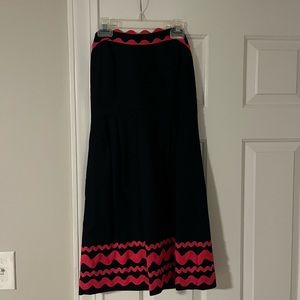 Vineyard vines navy/pink strapless dress. Size 2